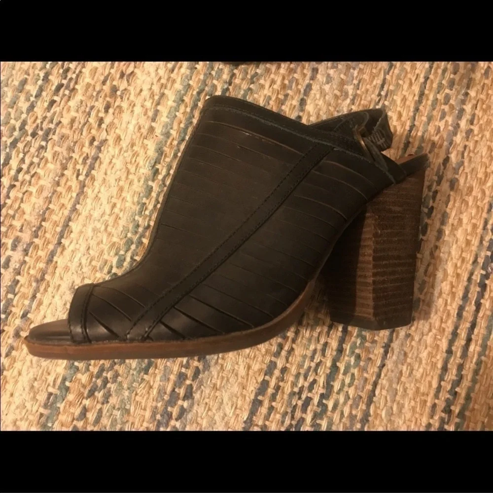 LUCKY Brand Heels - Picture 2 of 13